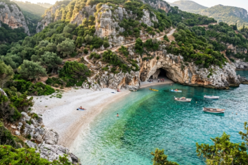 Plage de Rovinia